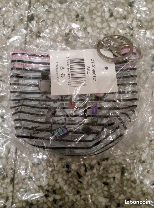 Vends petit trousse (image 2)