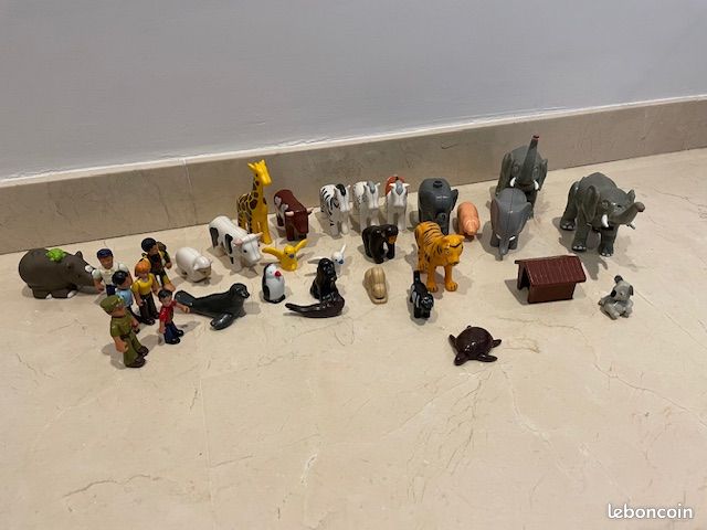 Lot d'animaux en plastique (image 1)
