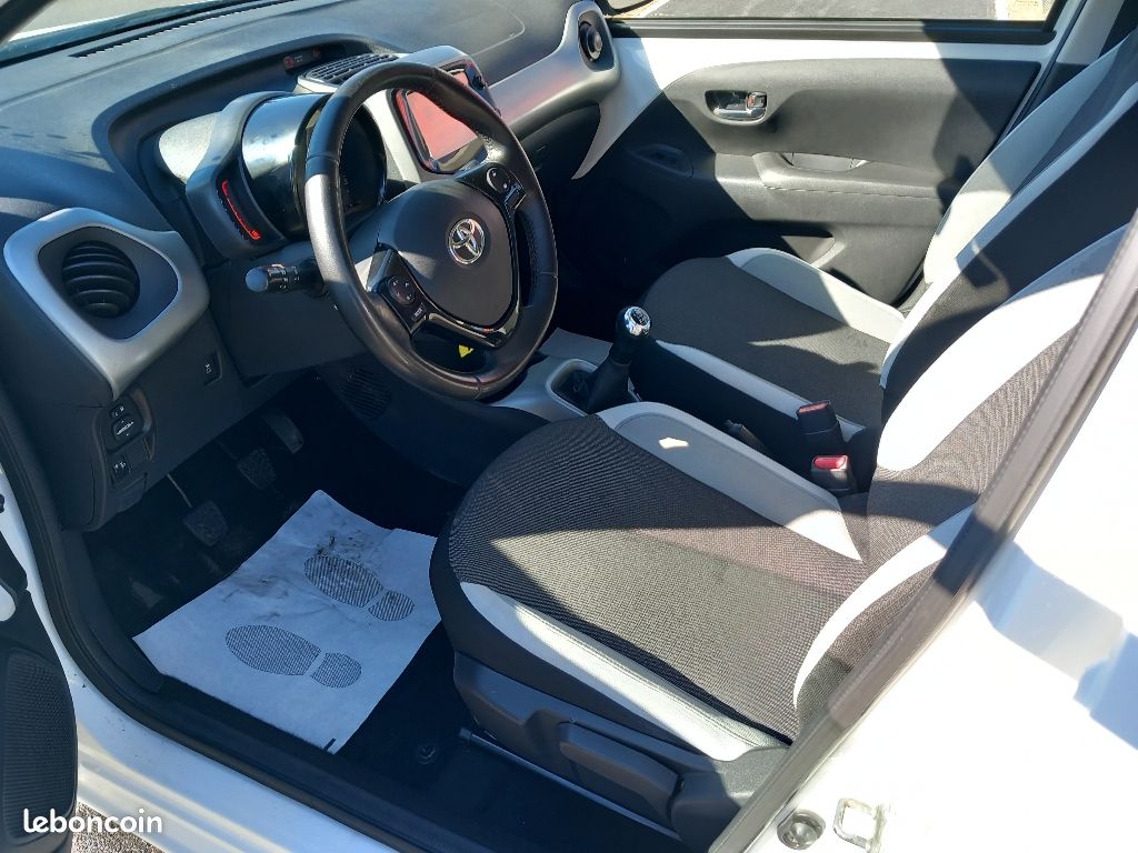 Toyota Aygo 1.0 VVT-i x-play (image 7)