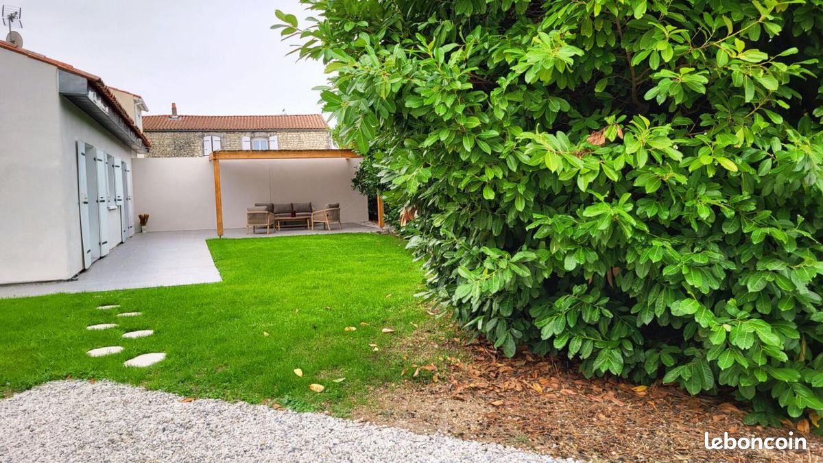 Maison 3 pièces 92 m² · à La Jarrie · 92 m² · 327 600 €