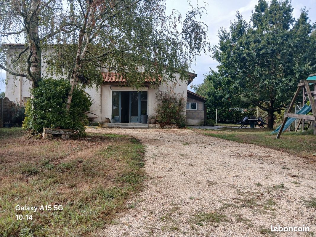Maison 4 pièces 150 m² · à Saint-Genis-de-Saintonge · 150 m² · 169 000 €