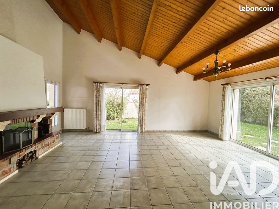 Maison 6 pièces 151 m² · à Lagord · 151 m² · 572 000 €