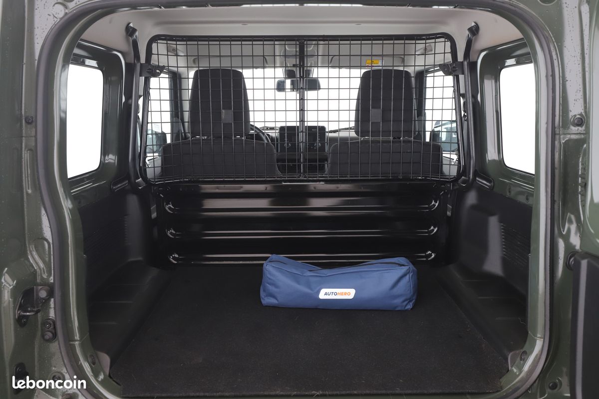 Suzuki Jimny 1.5 VVT Privilege 2PL 102 ch (image 8)