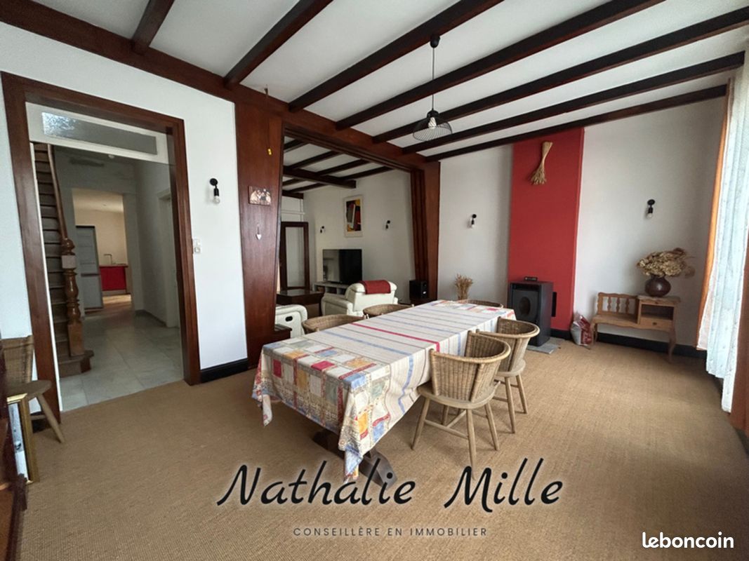 Maison 5 pièces 158 m² · à La Sentinelle · 158 m² · 225 000 €