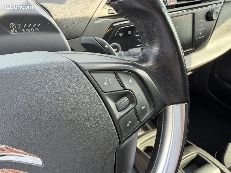 Citroen C4 PICASSO BLUEHDI 120CH FEEL S&S EAT6 (image 15)