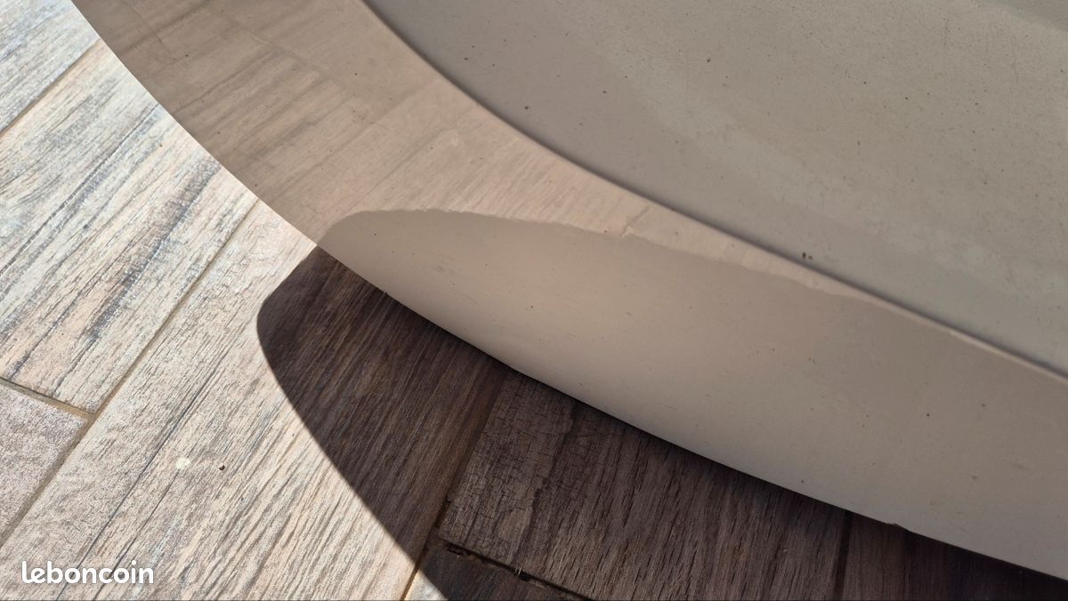 Vend belle table blanche moderne salon (image 2)