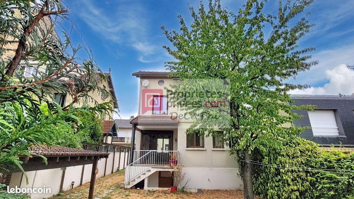 Maison 5 pièces 92 m² · à Versailles · 92 m² · 780 000 €