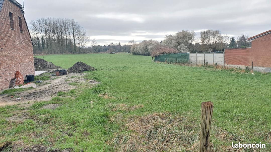 Terrain 7521 m² · à Onnaing · 7 521 m² · 185 000 €