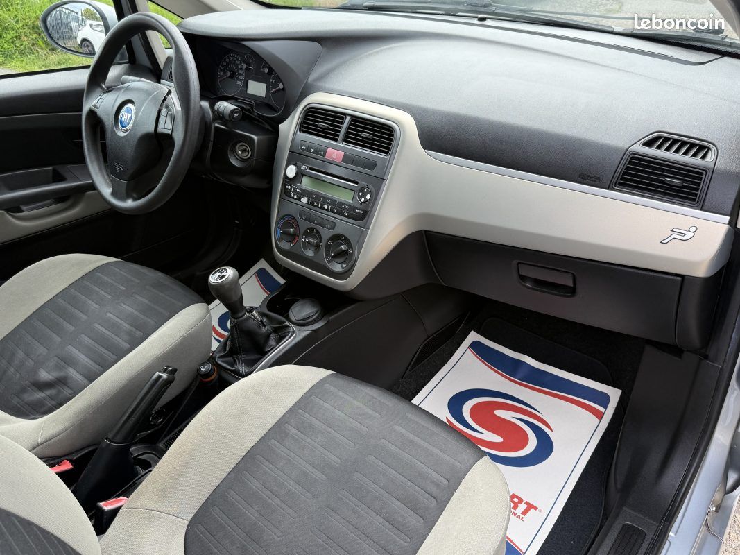Fiat Grande Punto 1.3 MJT 75ch Active – Clim – Idéal Jeune Permis – Révisée & Garantie 6 mois (image 11)