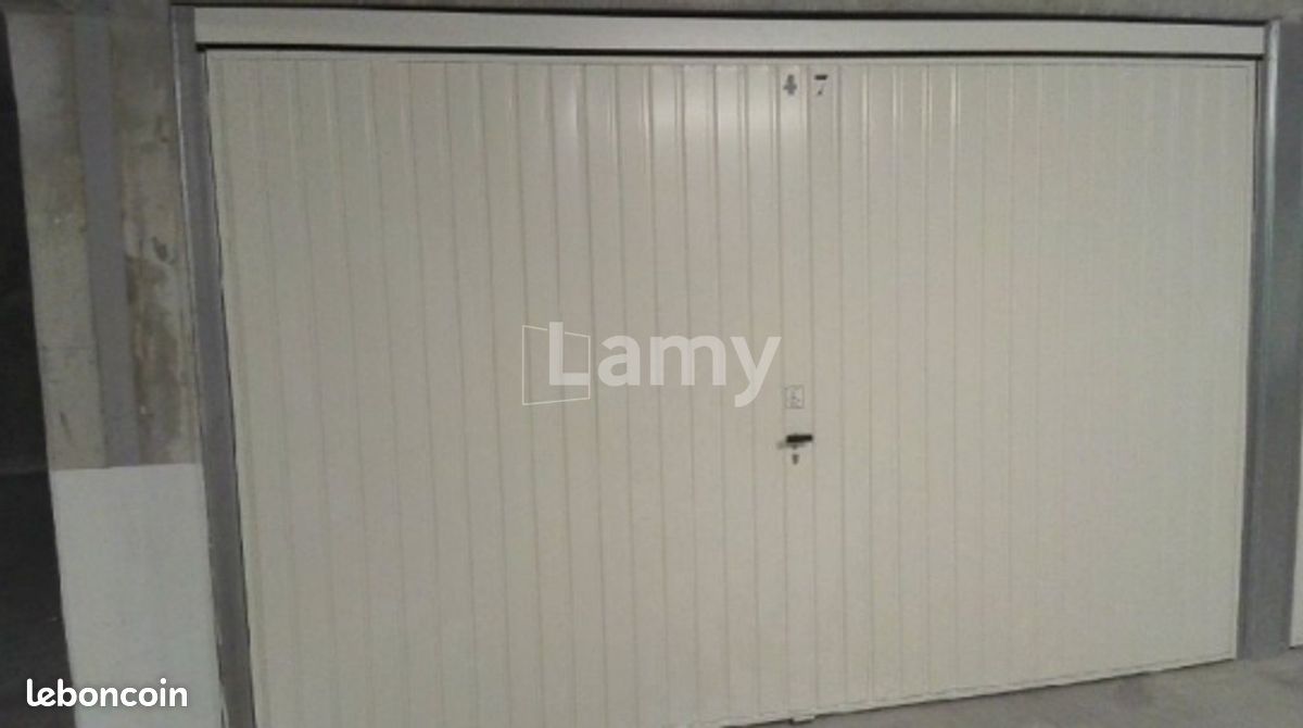 Parking 17 m² · à Aix-en-Provence · 17 m² · 154 €/mois