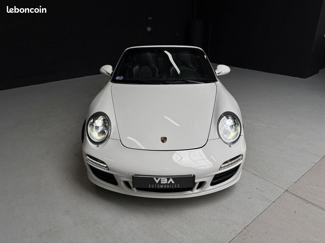 Porsche 911 (6) Carrera GTS Cabriolet (image 3)