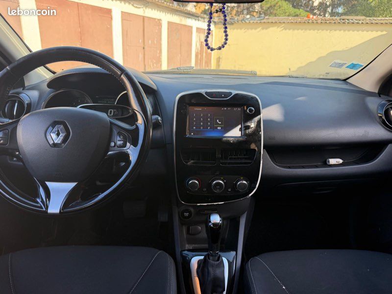 Clio 4 limited diesel (image 3)