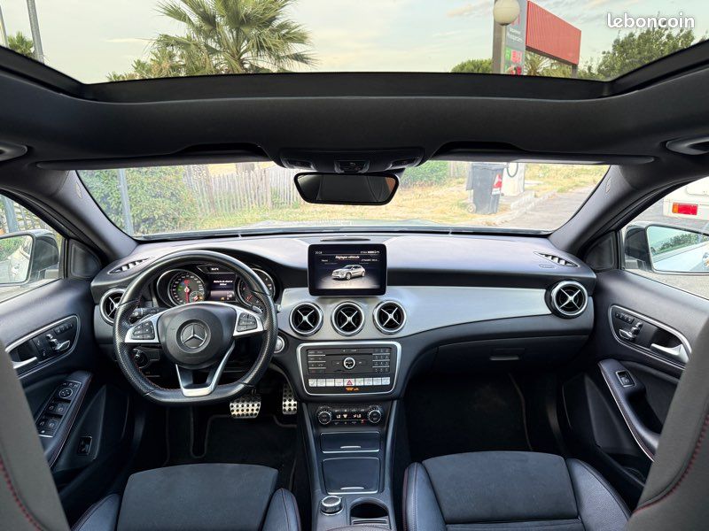 MERCEDES GLA 220 d 7-G DCT 4-Matic Fascination 177 ch AMG line (image 8)