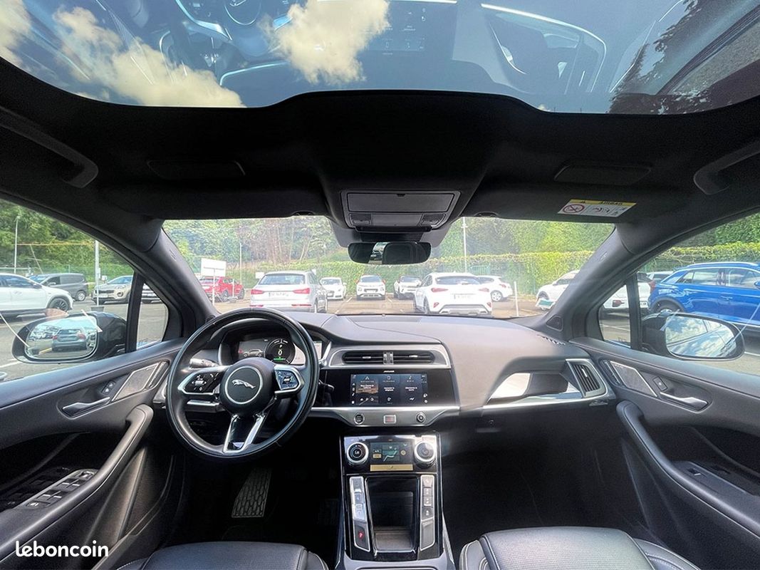 Jaguar I-PACE EV400 BLACK AWD (image 3)