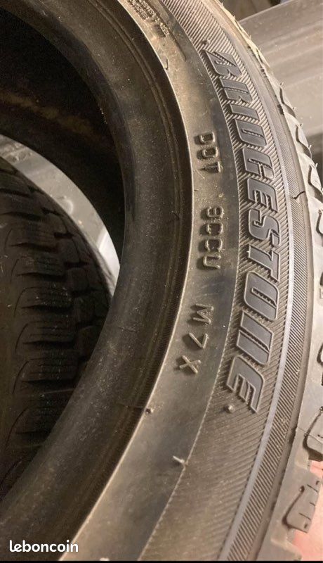 Pneu Bridgestone neuf (image 2)