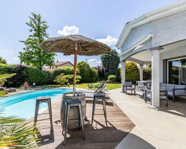 Maison 877 000 € - 211 m²
