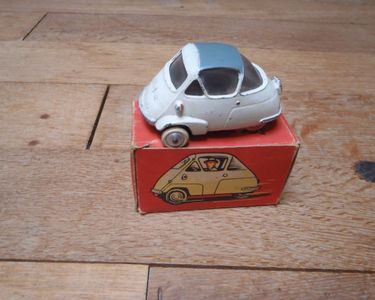 Miniature Quiralu 1/43 – Isetta Velam – Microcar Française (occasion)