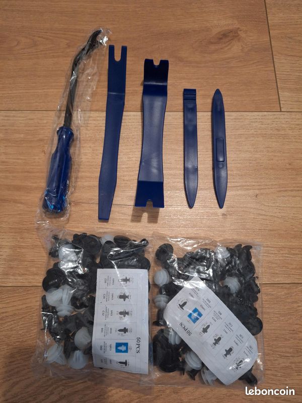 Lot De 100 Clips De Garniture Pour Nissan - Référence OE 0155309321 - Compatible XTrail, Qashqai, Navara, Micra Et Nombreux Modèles