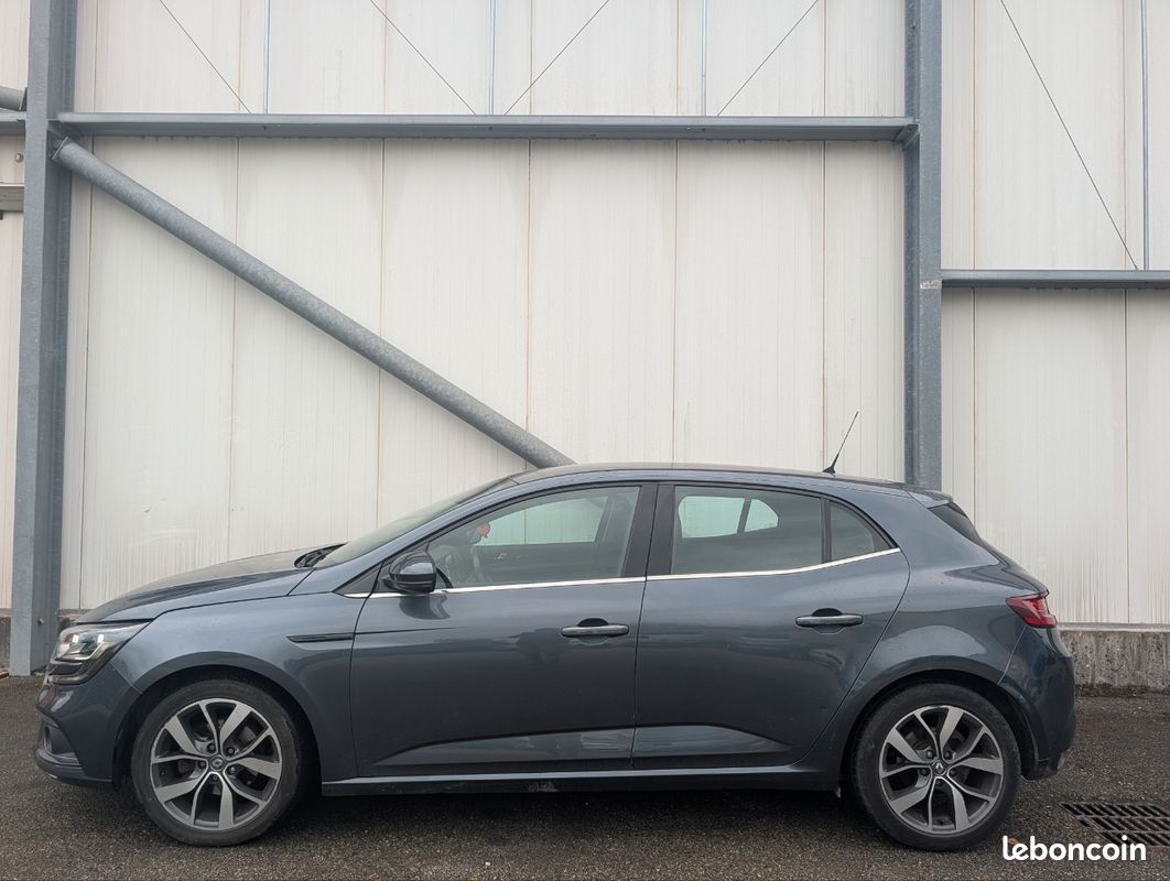 RENAULT MEGANE IV 1.5 BLUE DCI 110cv DISTRIBUTION NEUVE (image 4)