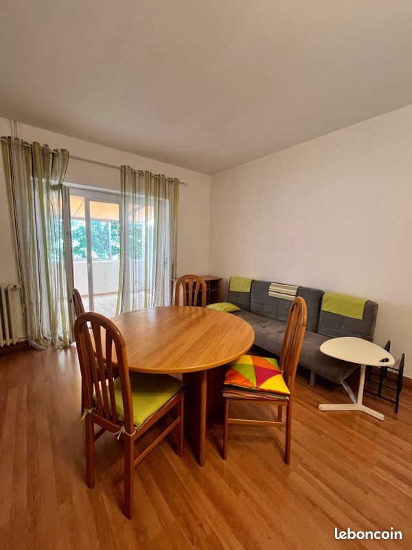 Appartement 2 pièces 40 m² · à Nîmes · 40 m² · 812 €