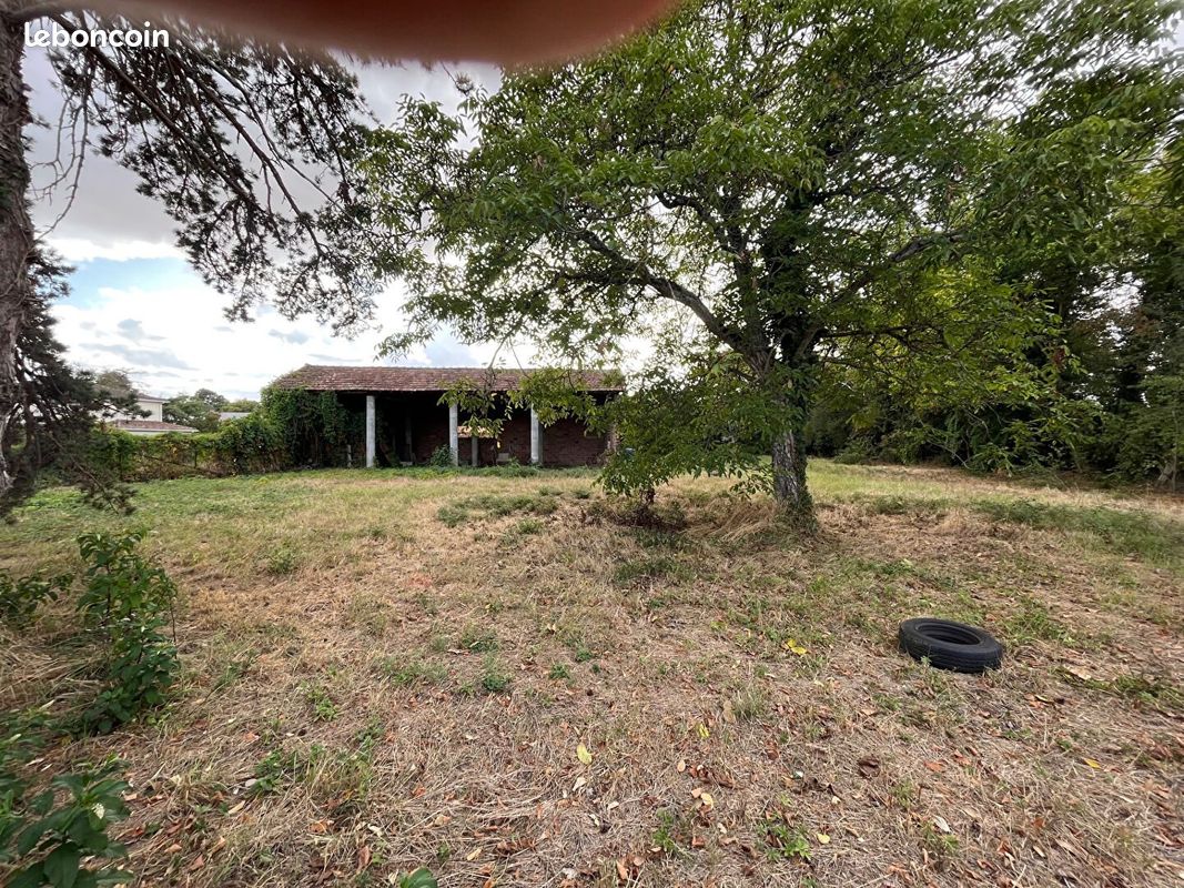 Terrain 1780 m² · à Dieupentale · 1 780 m² · 97 000 €