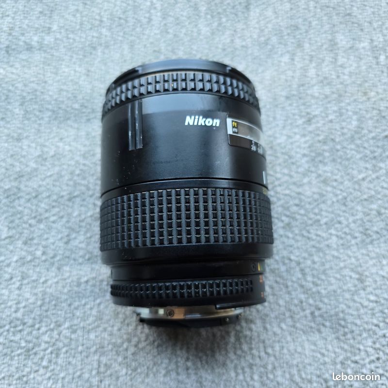 Objectif Nikon AF Nikkor 28-85mm F/3.5-4.5 - Zoom Pour Boîtiers Nikon AF - Occasion Fonctionnel