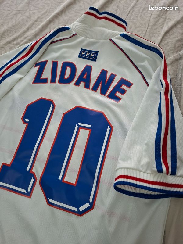 Maillot foot vintage Adidas équipe de France extérieur coupe du monde 98 floqué Zidane taille M (image 4)