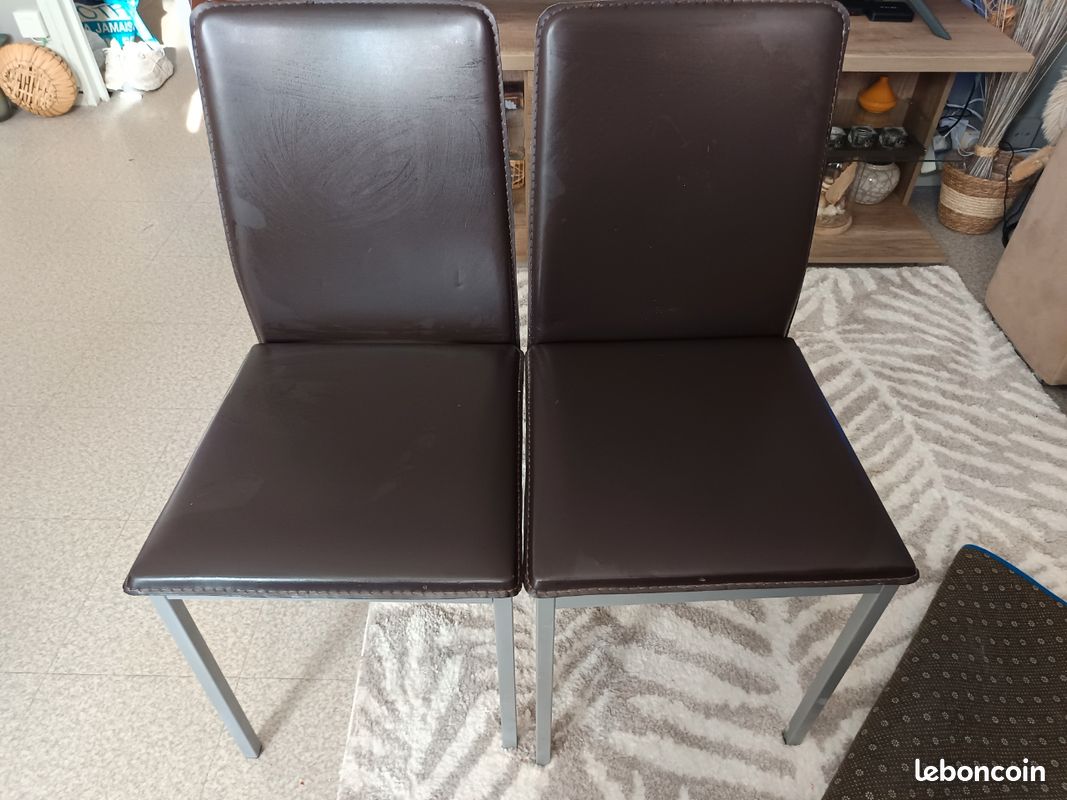 Deux chaises (image 1)