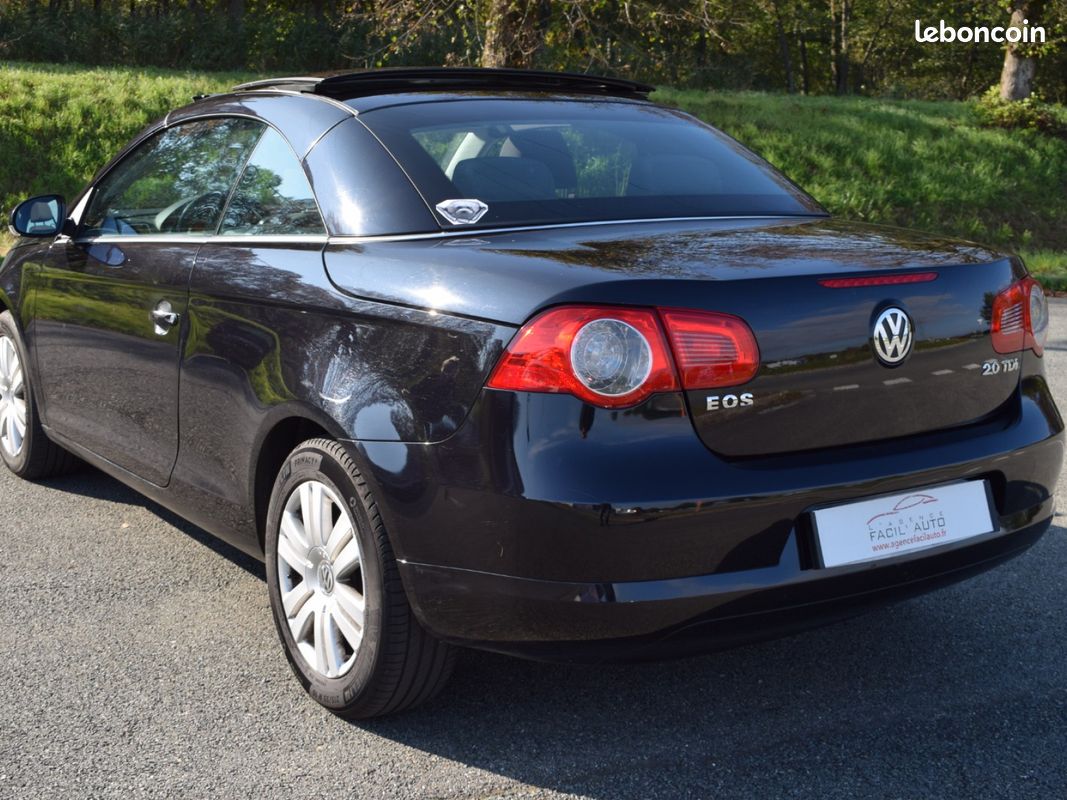 VOLKSWAGEN EOS SPORTLINE 2.0 TDI 140 CV BVM 6 / 1ere MAIN / SUIVI COMPLET (image 12)
