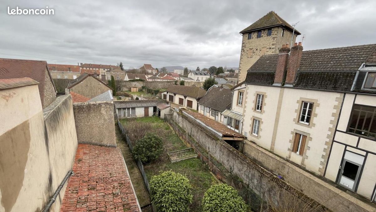 Immeuble 10 pièces 260 m² · à Autun · 260 m² · 92 000 €