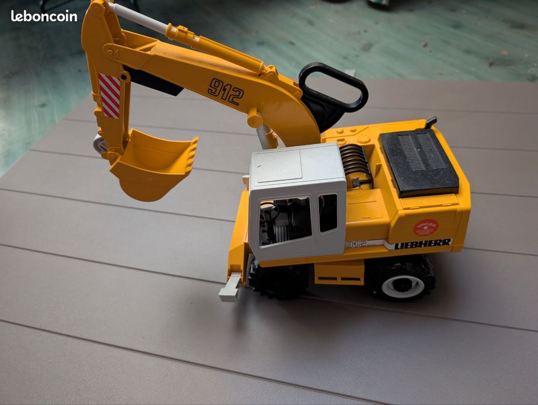 Jouet Gru de construction Liebherr (image 1)