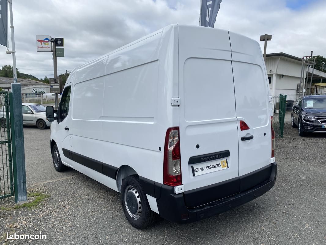 Renault Master III L2H2 BLUE DCI 135 CONFORT (image 4)