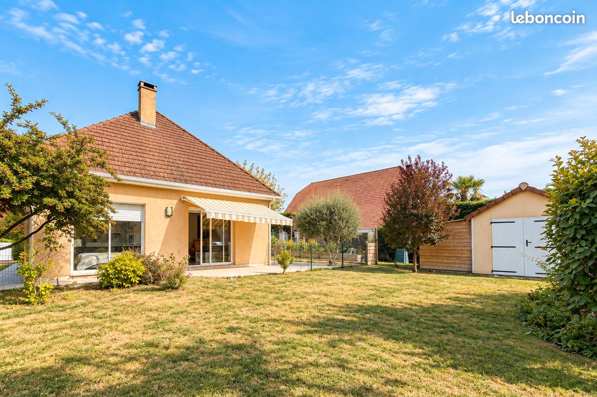 Maison 5 pièces 135 m² · à Lescar · 135 m² · 374 400 €