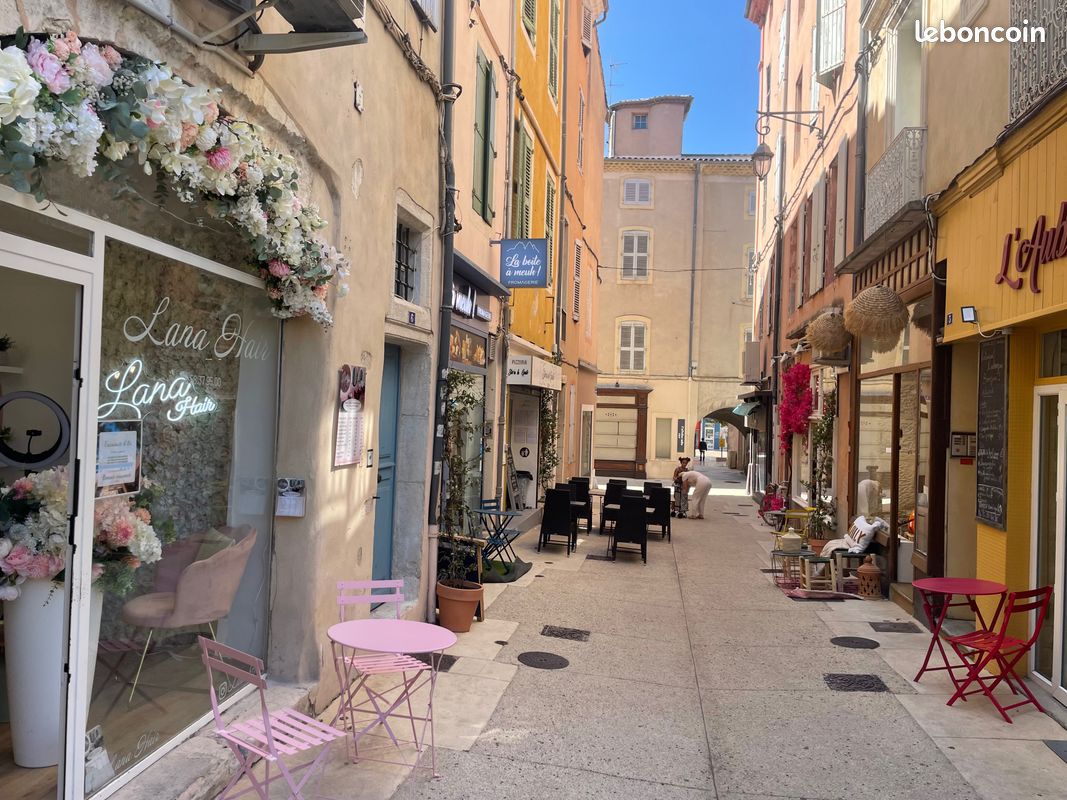 Appartement 1 pièce 27 m² · à Montélimar · 27 m² · 470 €