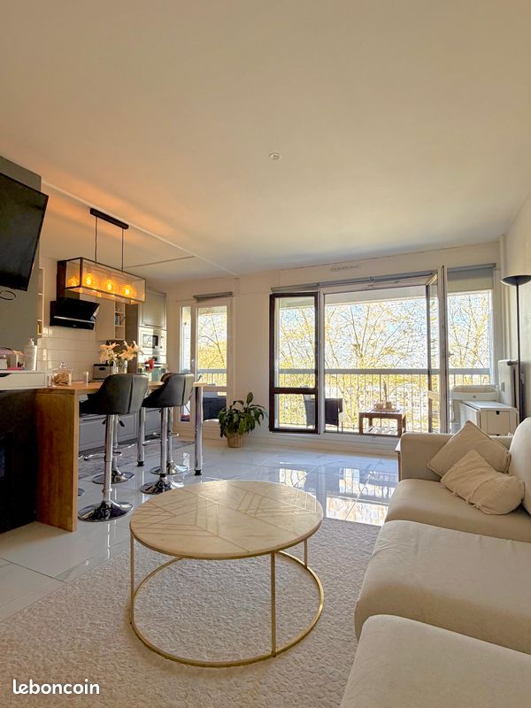 Appartement 4 pièces 77 m² · à Argenteuil · 77 m² · 220 000 €