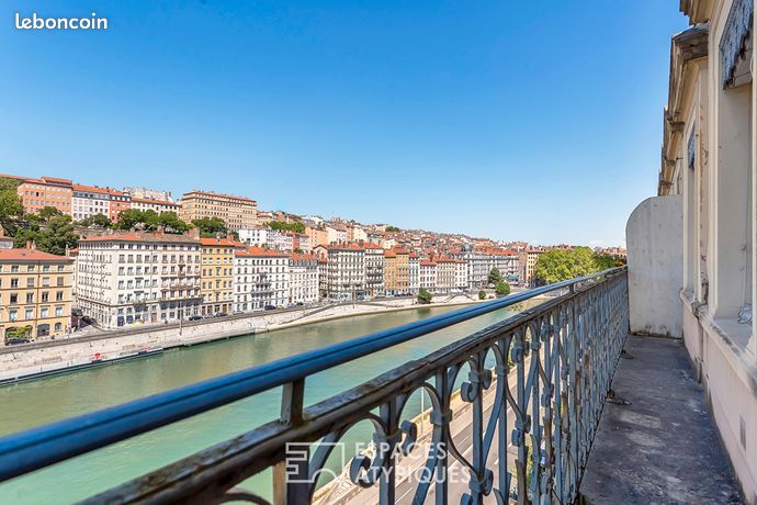 Duplex 3 pièces 111 m² — 3