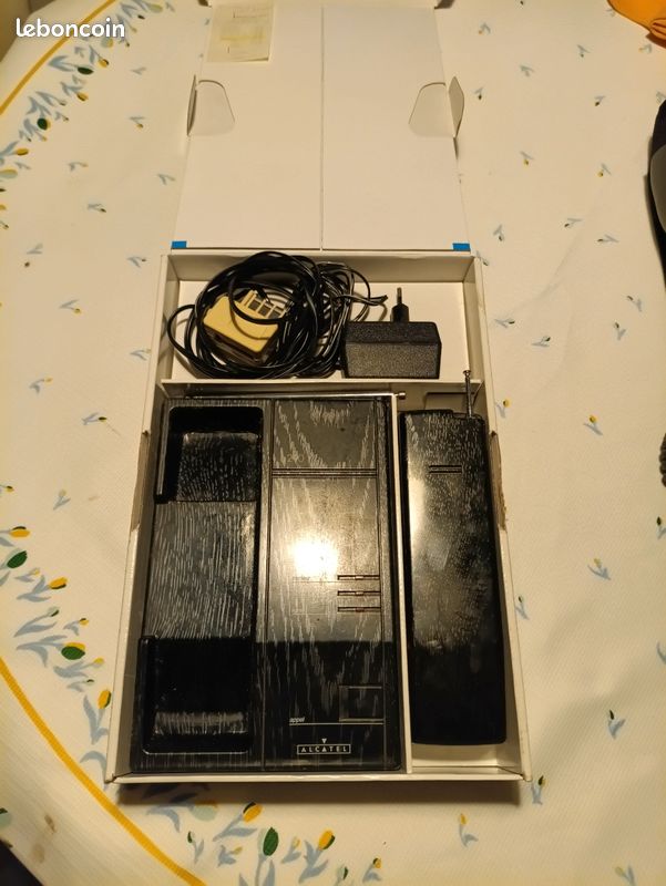 Vintage Téléphone fixe sans fil Alcatel (image 2)