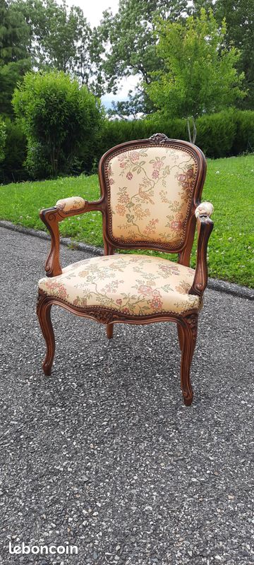 Fauteuil Louis XVI (image 1)
