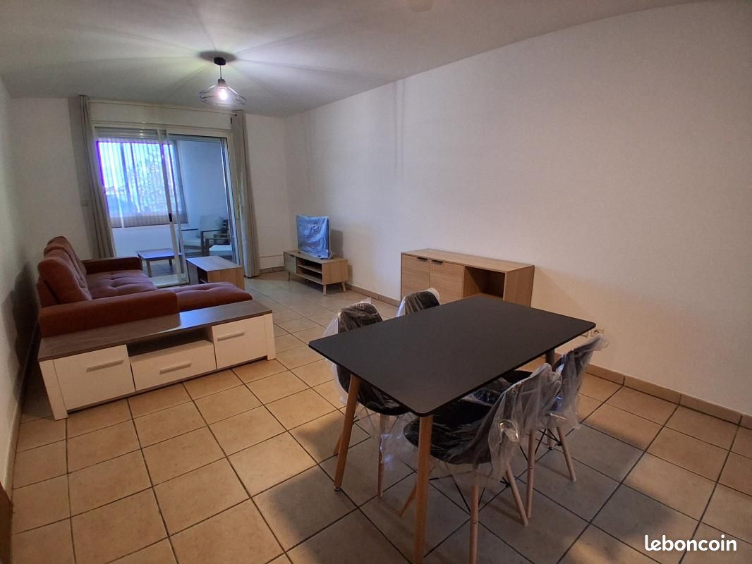 Appartement 2 pièces 45 m² · à Saint-Pierre · 45 m² · 980 €