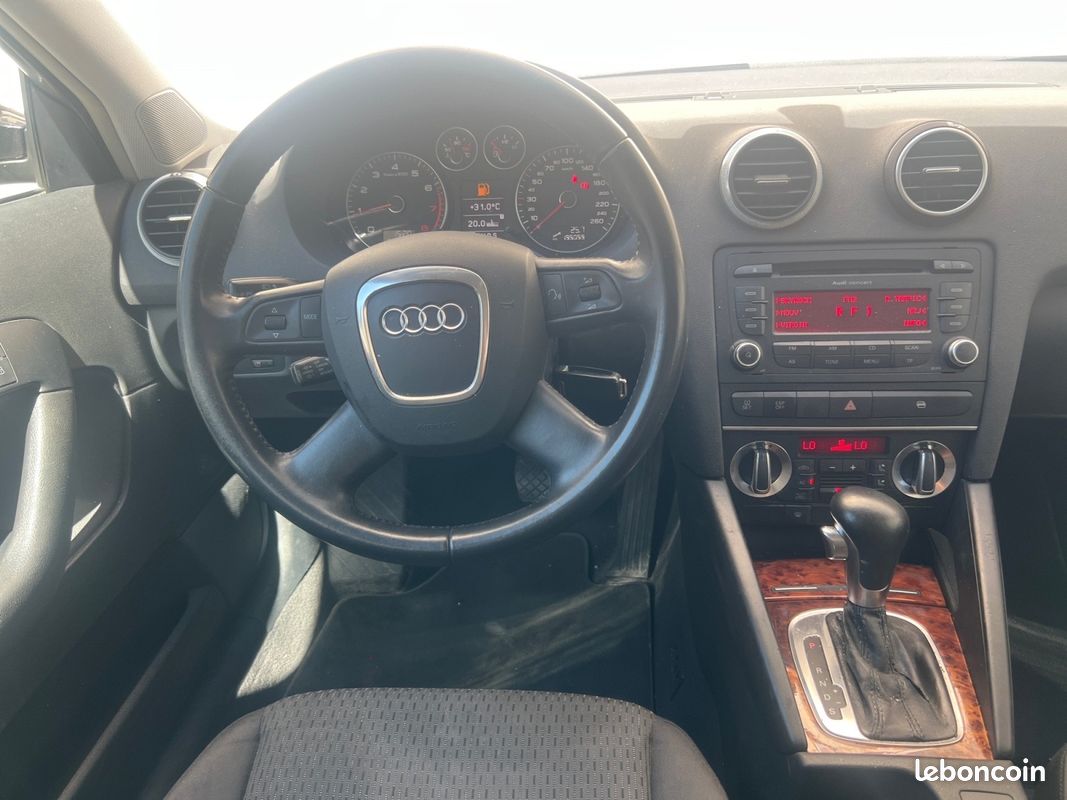 AUDI A3 Sportback Ambiente boîte auto 102Ch Radar AR idéal jeune permis Garantie 12 mois (image 11)