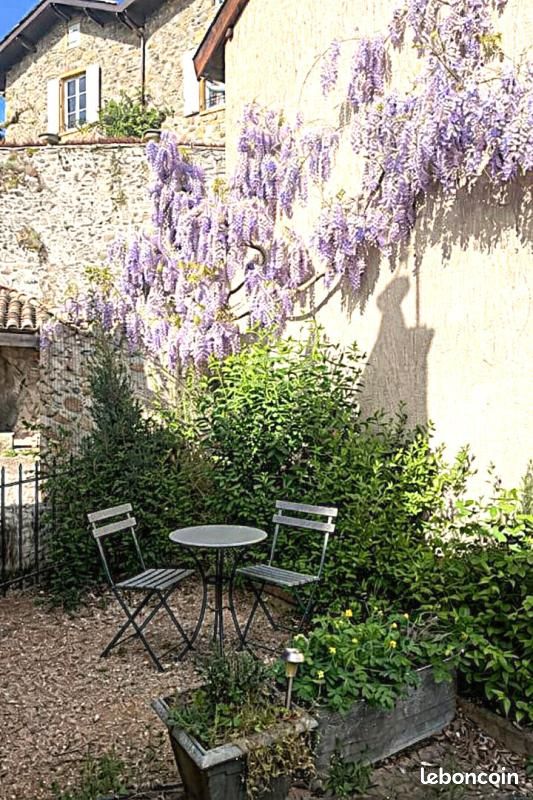Appartement 3 pièces 106 m² · à Ternand · 106 m² · 175 000 €