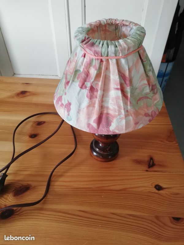 Lampe de chevet (image 1)