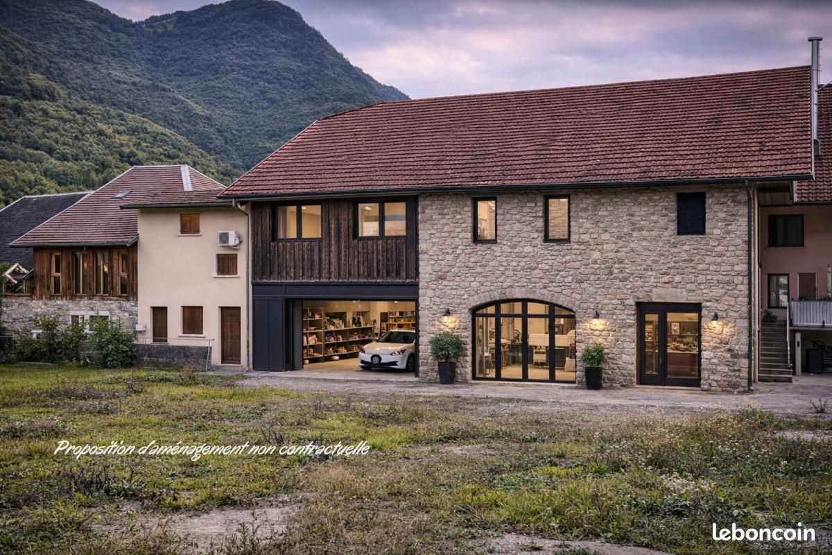 Maison 7 pièces 600 m² · à Val de Chaise · 600 m² · 240 000 €