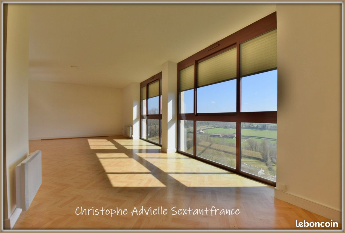 Maison 11 pièces 305 m² · à Bergerac · 305 m² · 350 000 €