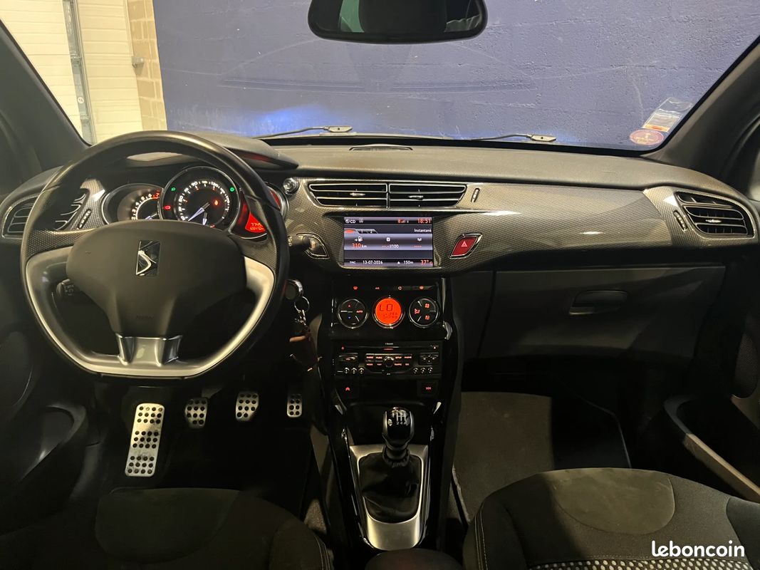 CITROEN DS3 1.6 THP 156 cv Sport Chic - Suivi complet - Radar de recul - Climatisation (image 10)