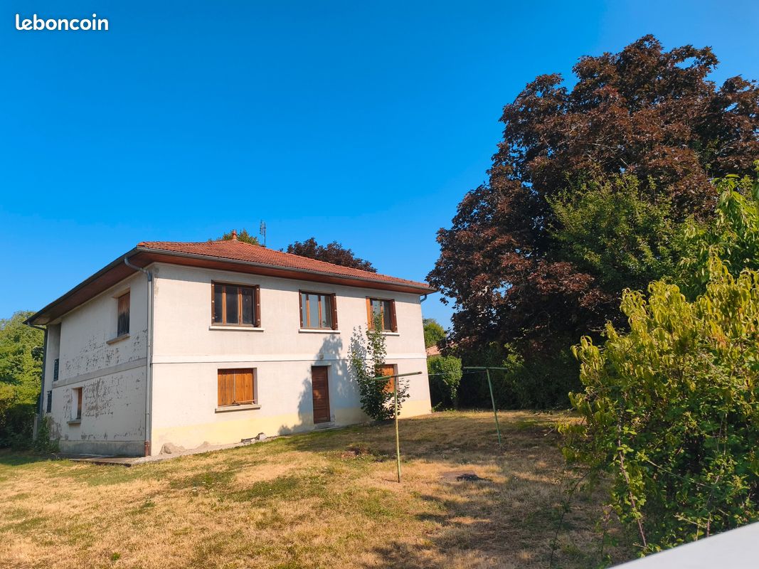 Maison 5 pièces 121 m² · à Chassieu · 121 m² · 458 000 €