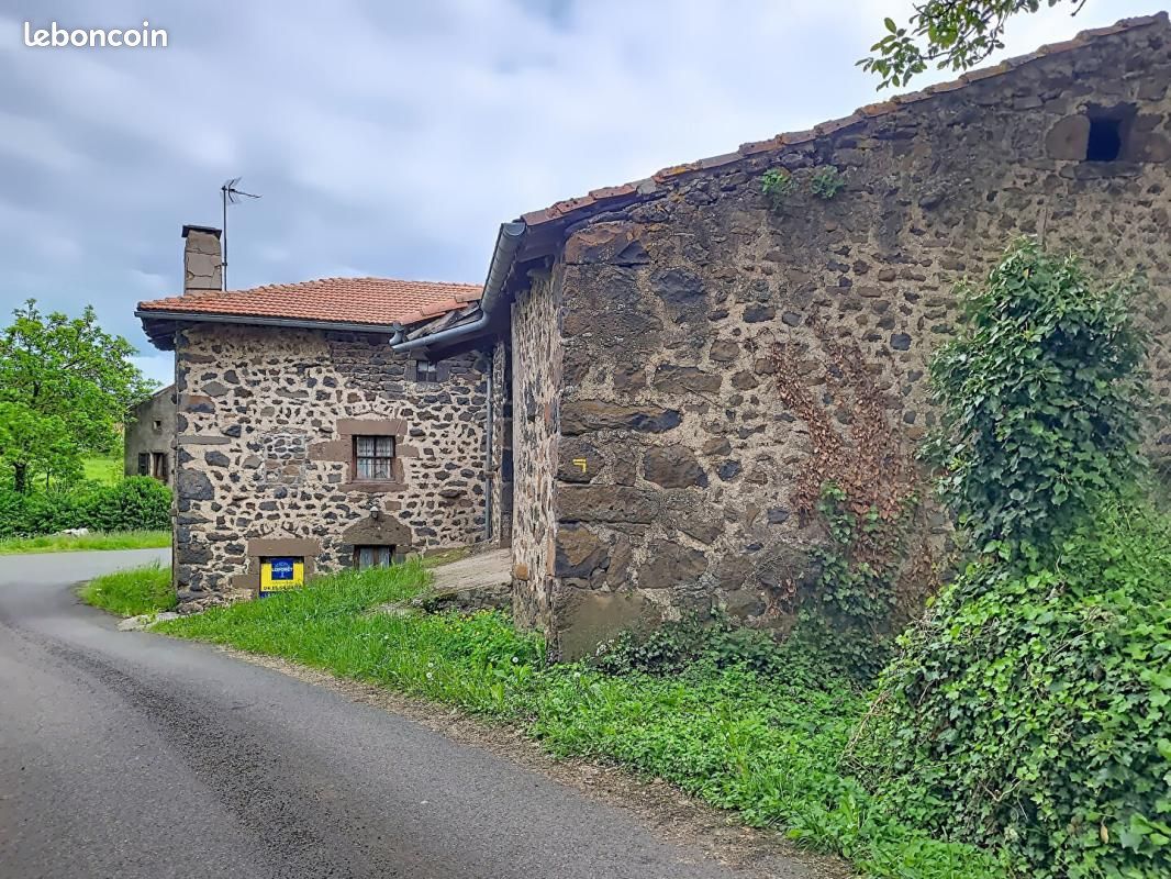 Maison 3 pièces 70 m² · à Sanssac-l'Église · 70 m² · 29 900 €
