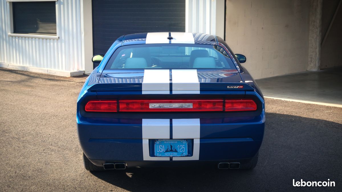 Dodge Challenger SRT8 392 6,4 mécanique – rare - Édition Limitée Canadienne n° 330/392 full origine (image 9)