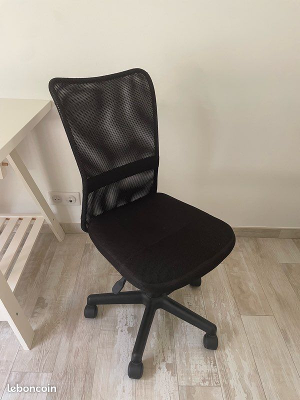 Chaise de bureau (image 1)