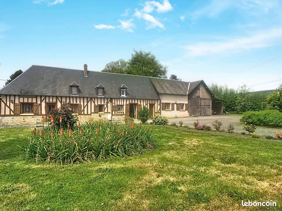 Maison 5 pièces 136 m² · à Aubry-le-Panthou · 136 m² · 235 000 €